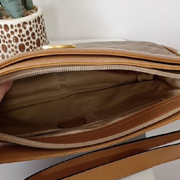 Vintage Gucci Micro GG Monogram Canvas & Leather Shoulder Bag - Picture 11 of 16